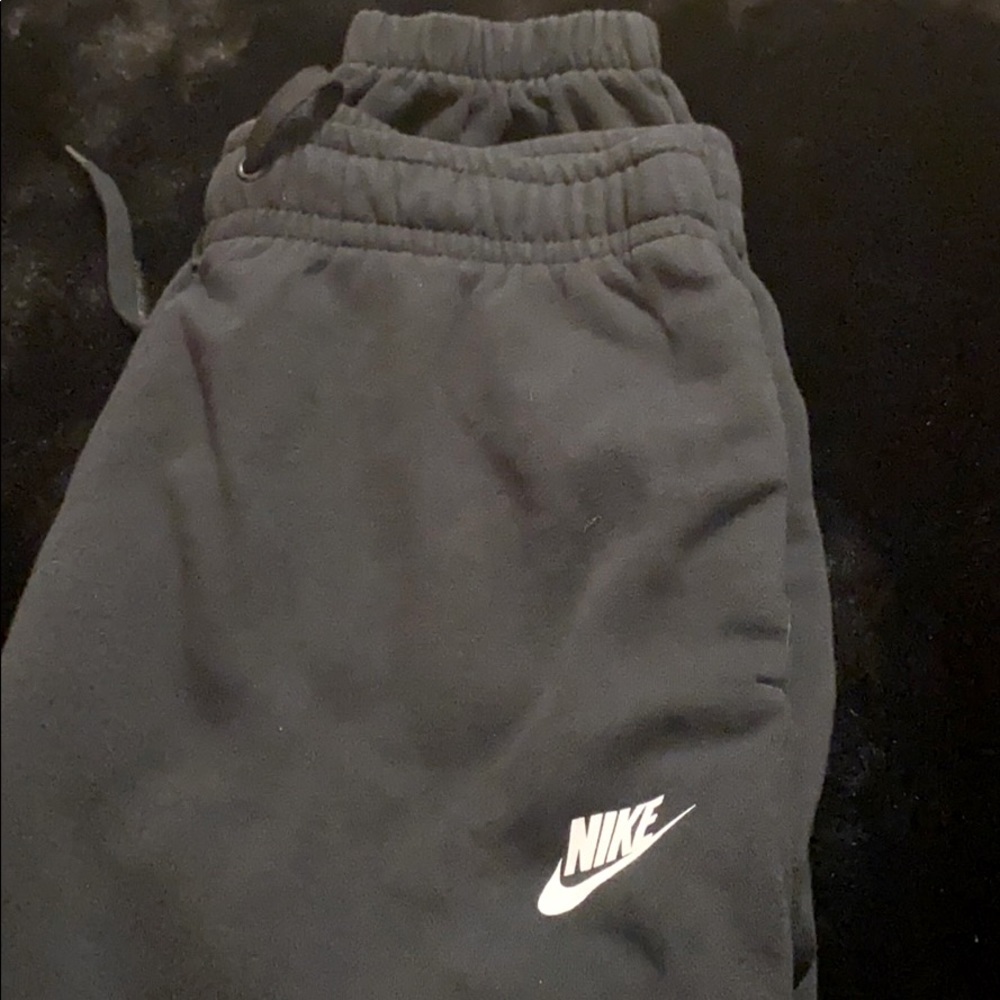 Nike women’s jogger sweatpants